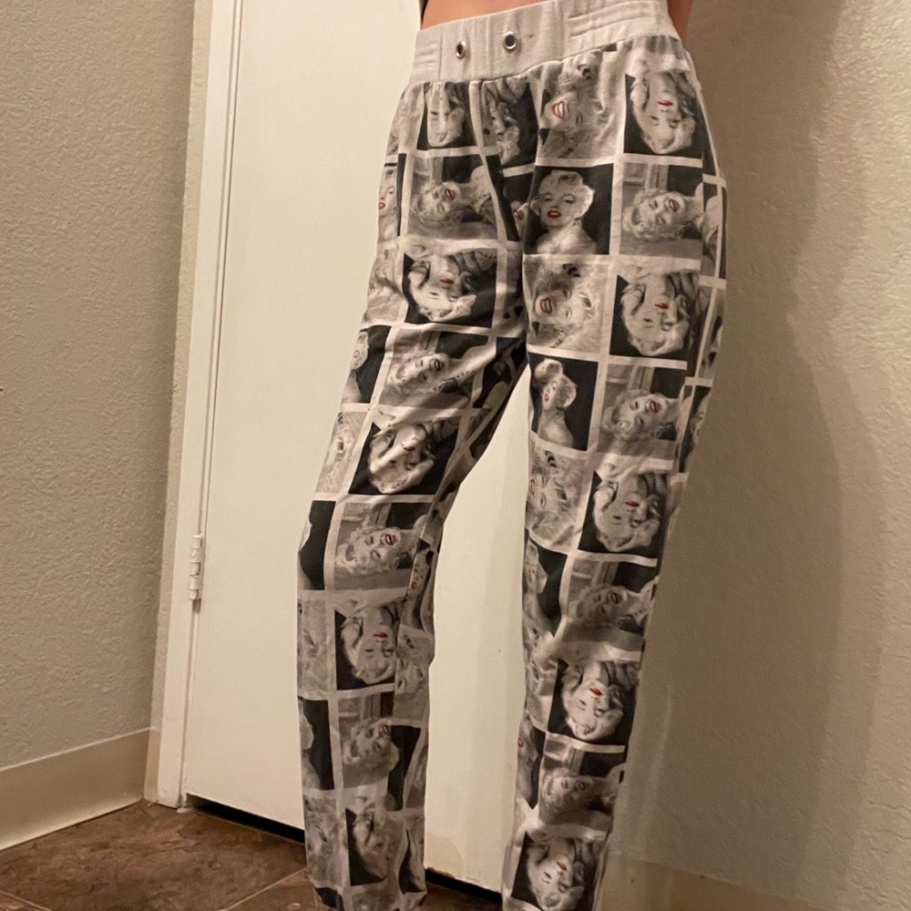 Marilyn Monroe Jogger/Sweatpants